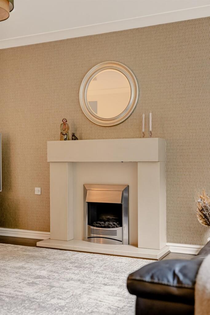 House in Glasgow, East Renfrewshire - View 4