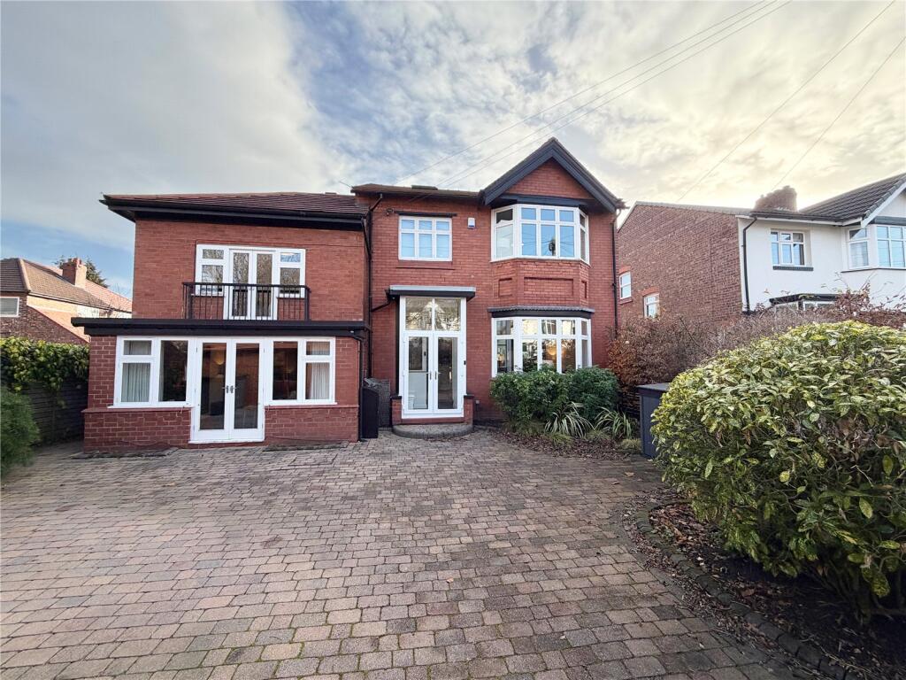 Main image of property: The Circuit, Didsbury, M20