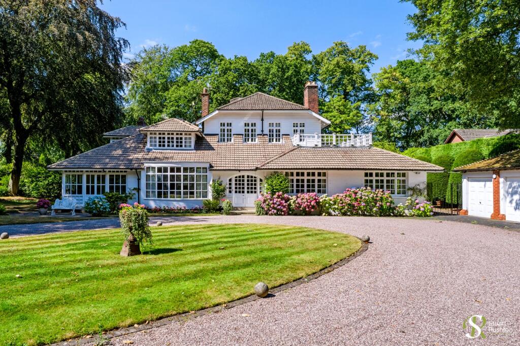 Main image of property: Chelford Road, Knutsford, WA16