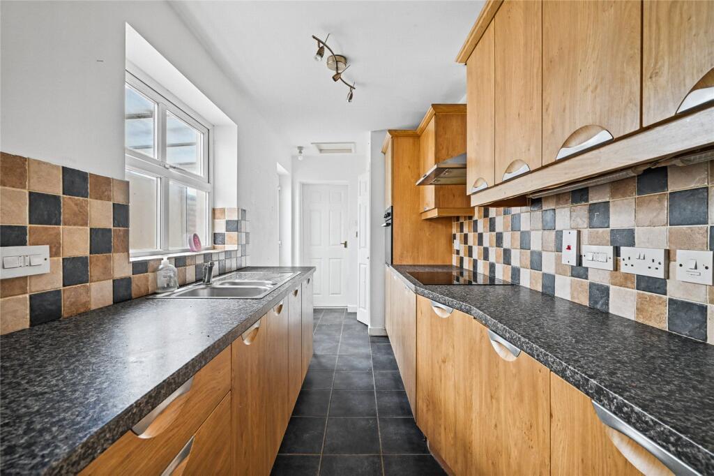 House in Wolverhampton, Springfield, Fallings Park - View 4