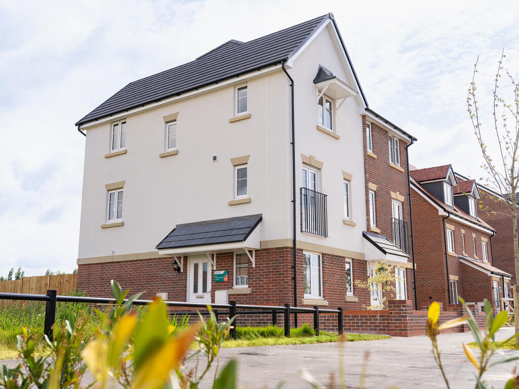 Main image of property: Anderson Way,
Wick,
Littlehampton,
BN17 7TD