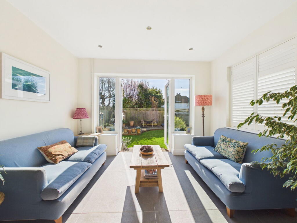 Angus Road, Goring-by-Sea, Worthing, BN12 photo 3