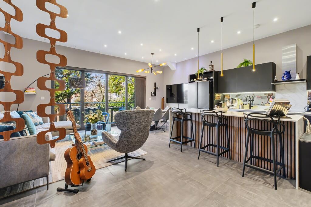 Main image of property: Finchley Road, Golders Green, NW11