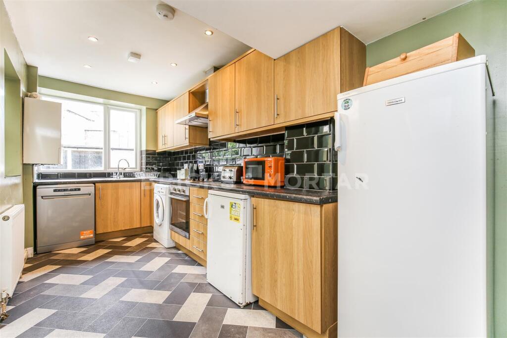 House in Newcastle upon Tyne - View 2