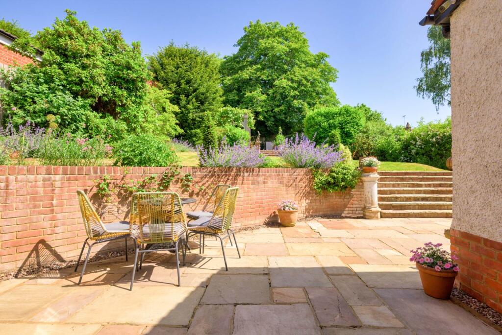 Clifton Park Road, Caversham Heights, Reading - View 4