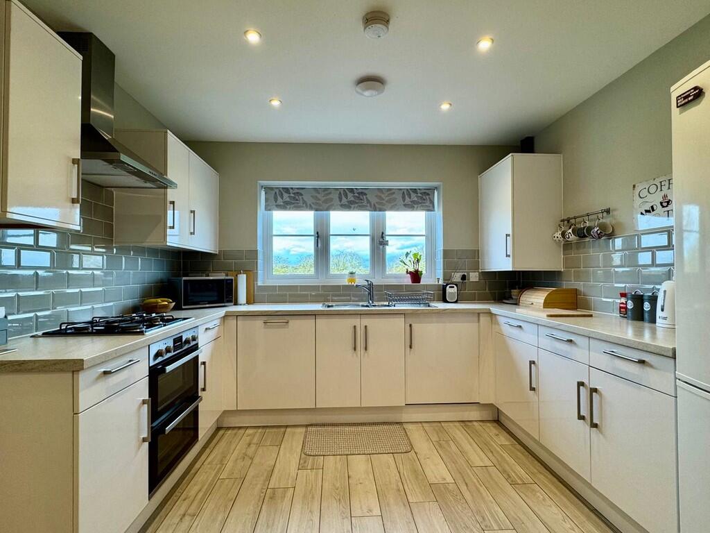 House in Maldon, Burnham-on-Crouch - View 3