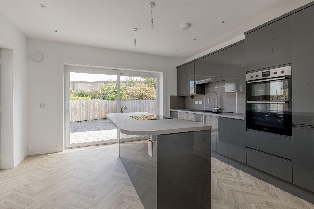 House in Edinburgh, Powderhall, New Town/Broughton - View 2
