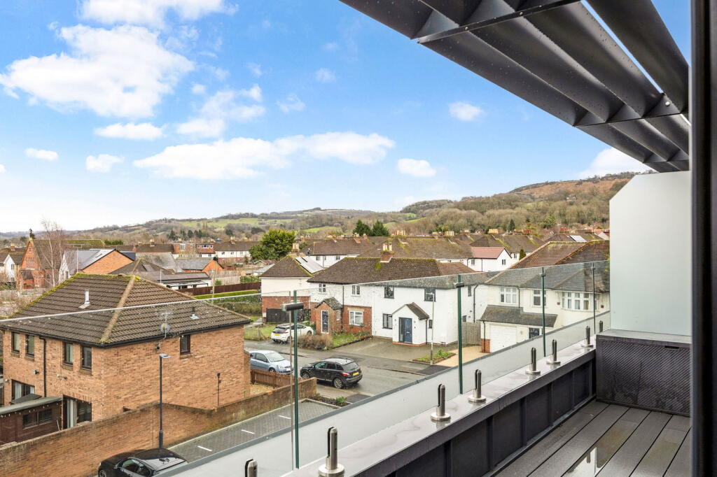 Apartment 8, 170 - 172,  Leckhampton Road, Cheltenham, GL53 photo 4