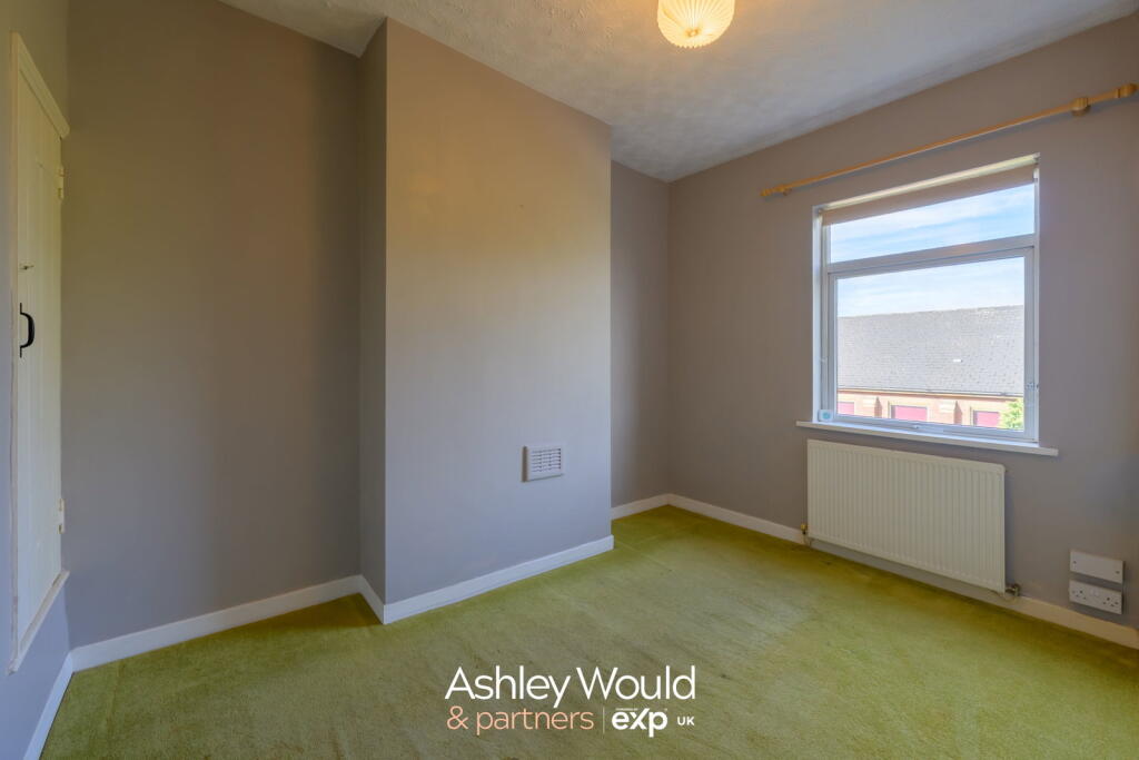 House in Dudley, West Midlands - More