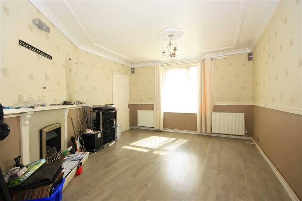 House in Havant, Hampshire - View 3