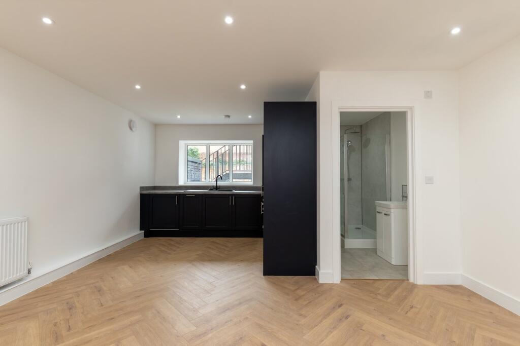 Main image of property: Hitchin Street, Baldock, SG7