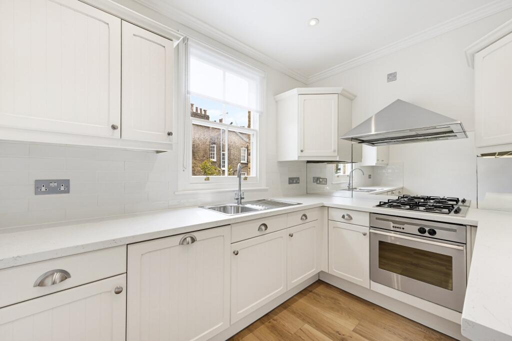 Apartment in London - More