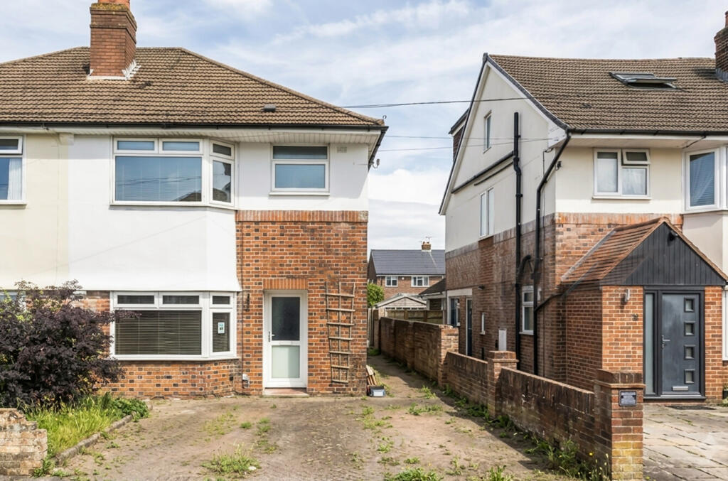 Main image of property: Elmes Drive, Regents Park, Southampton, Hampshire, SO15