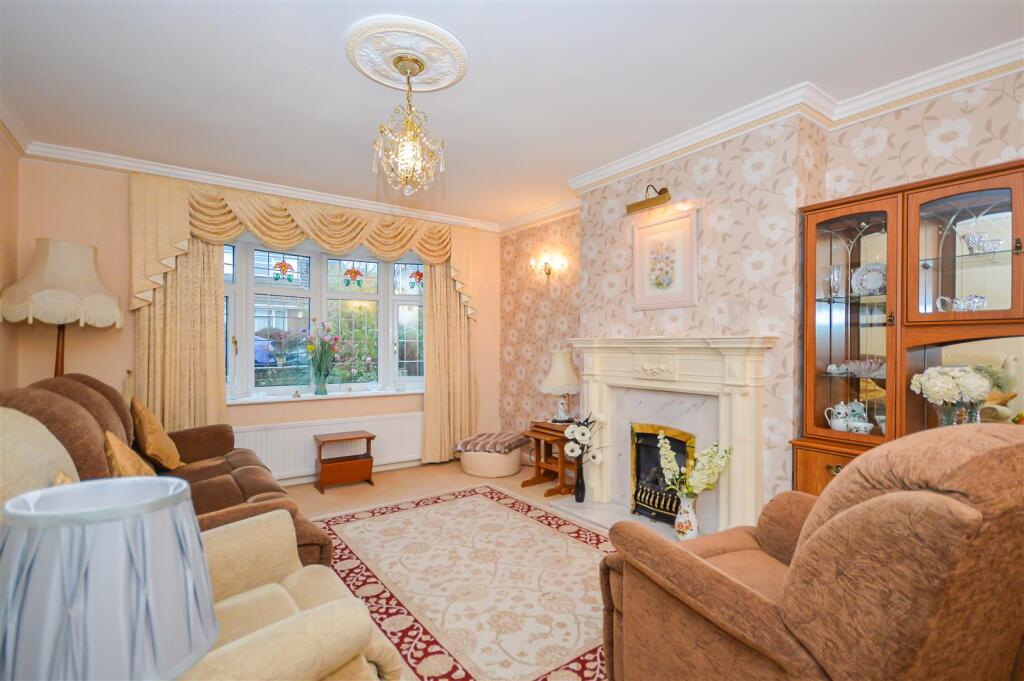 Churchfield Croft, Altofts, Normanton photo 4