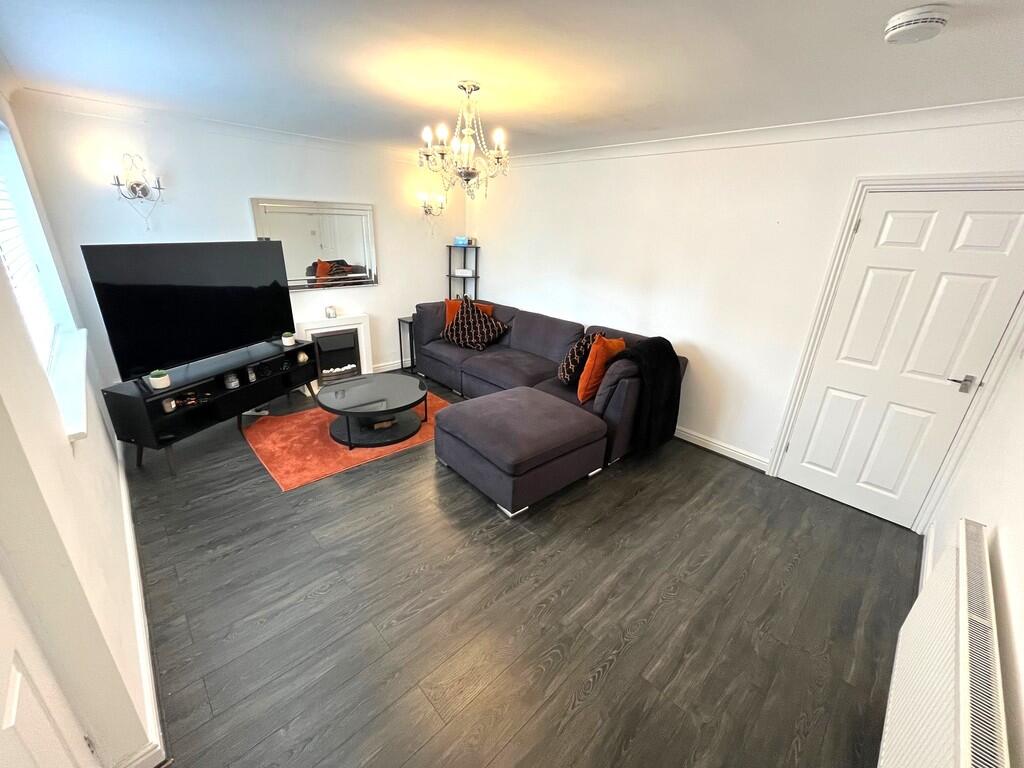Arlington Way, Nuneaton  photo 4