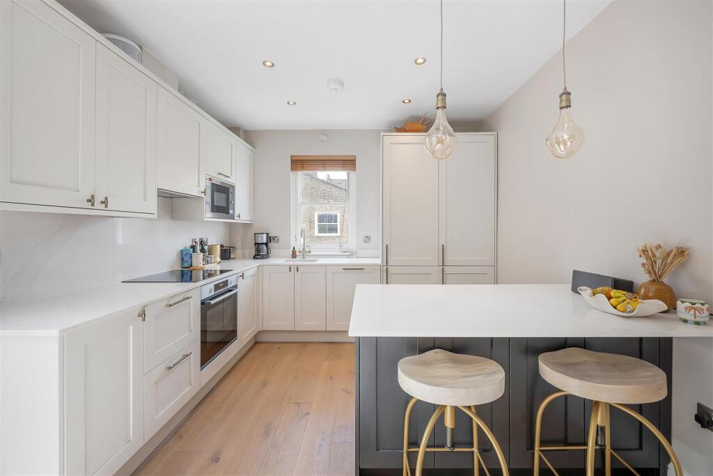 Apartment in London - View 4