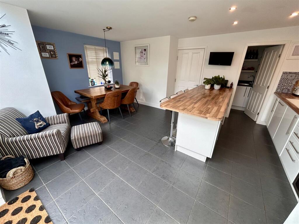 House in Leicester - View 5