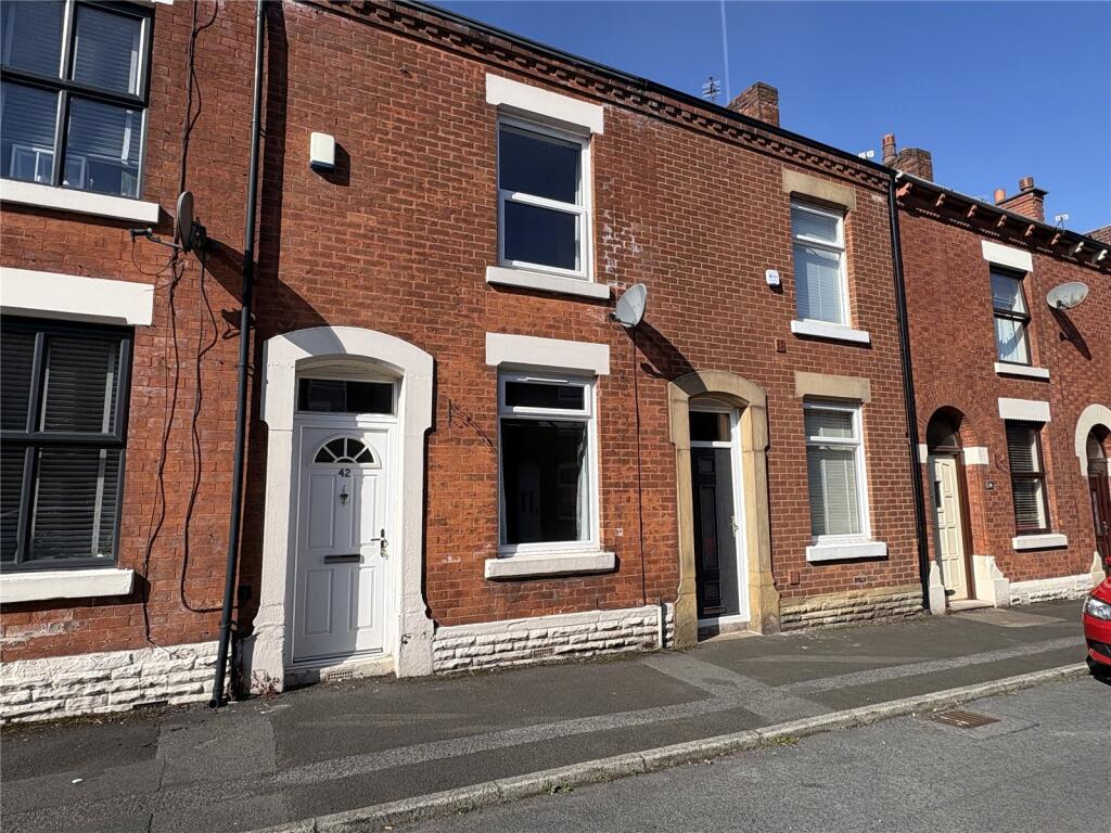 House in Tameside, Greater Manchester - View 2