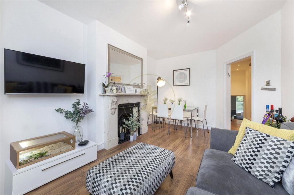 Apartment in London - More