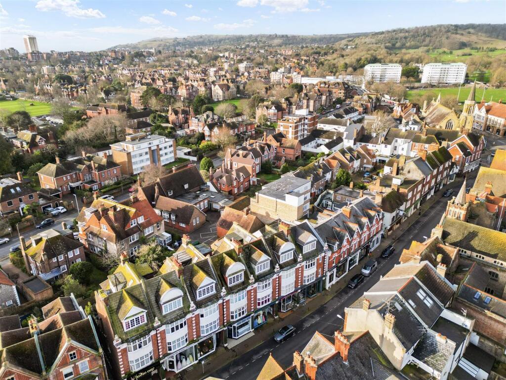 Apartment in Eastbourne, Little Chelsea, Meads - View 3