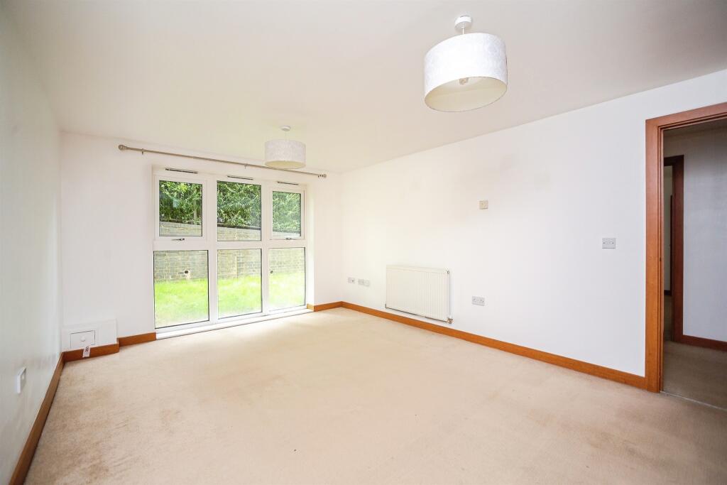 Stafford Gardens, Maidstone - View 2