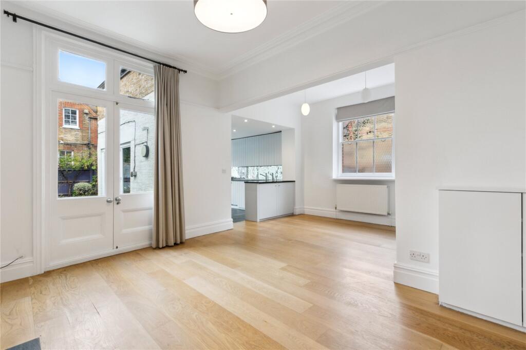 4 bedroom semi-detached house for rent