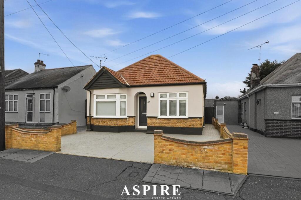 Main image of property: Queen Elizabeth Chase, Rochford