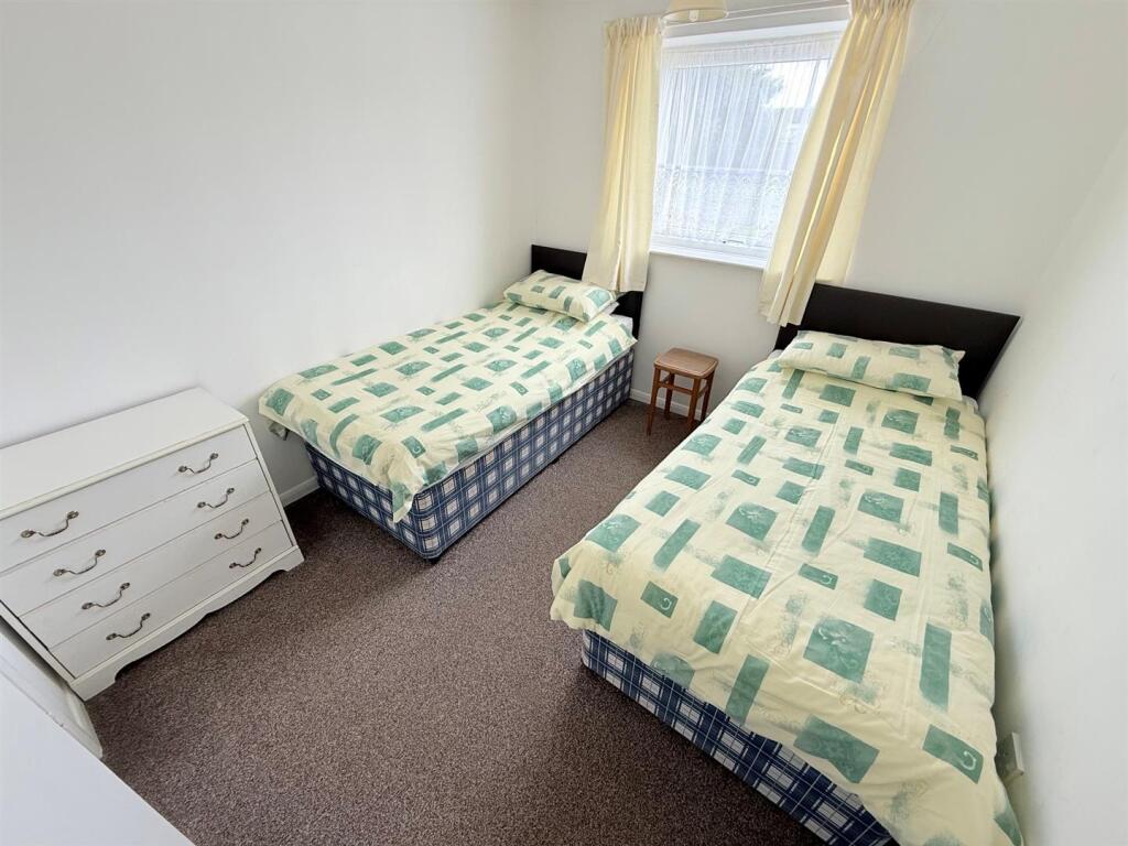 House in Great Yarmouth, Newport, Hemsby - View 4