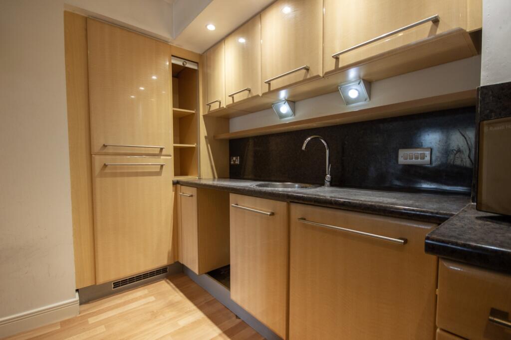Apartment in Newcastle upon Tyne, Grainger Town - View 5