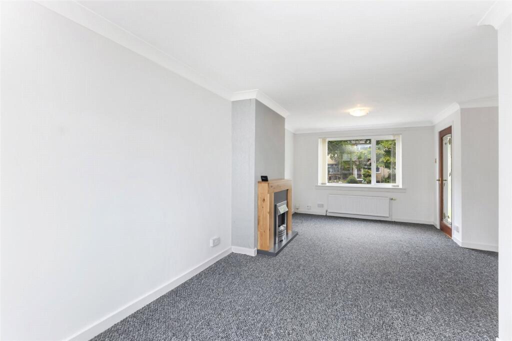 House in Glasgow, Canberra Area, Westwood - View 3
