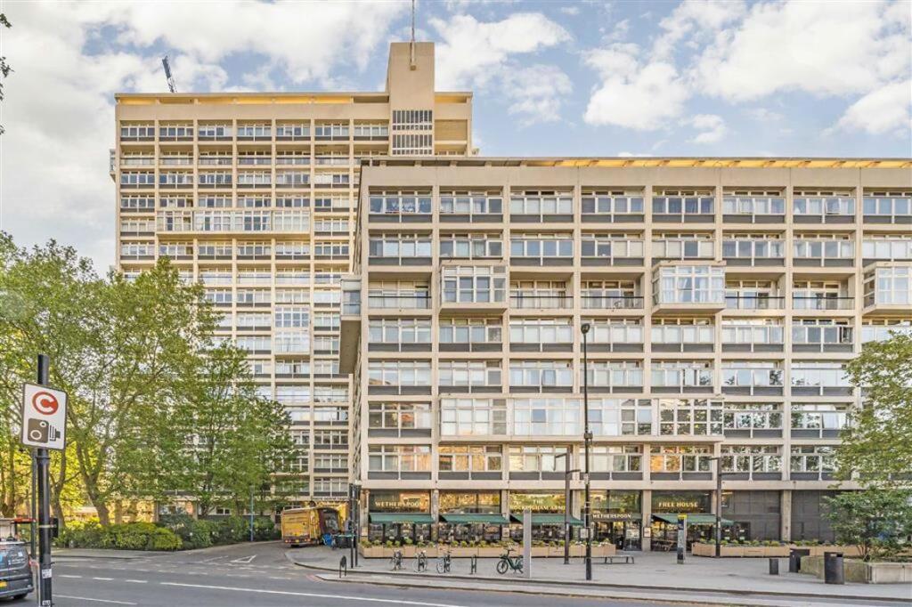 Main image of property: Newington Causeway, Elephant & Castle
