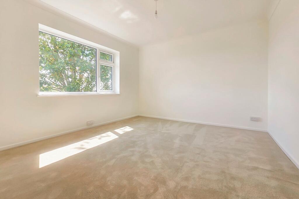 Apartment in Brighton - View 4