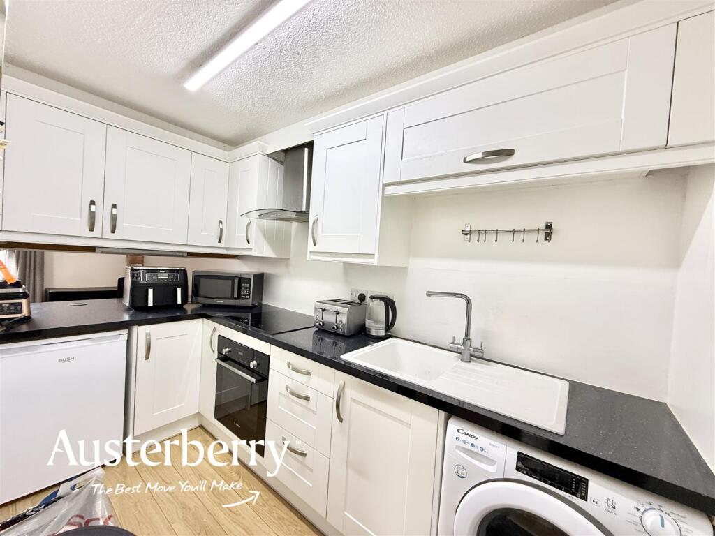 Apartment in Stoke-on-Trent, Sandford Hill - View 4