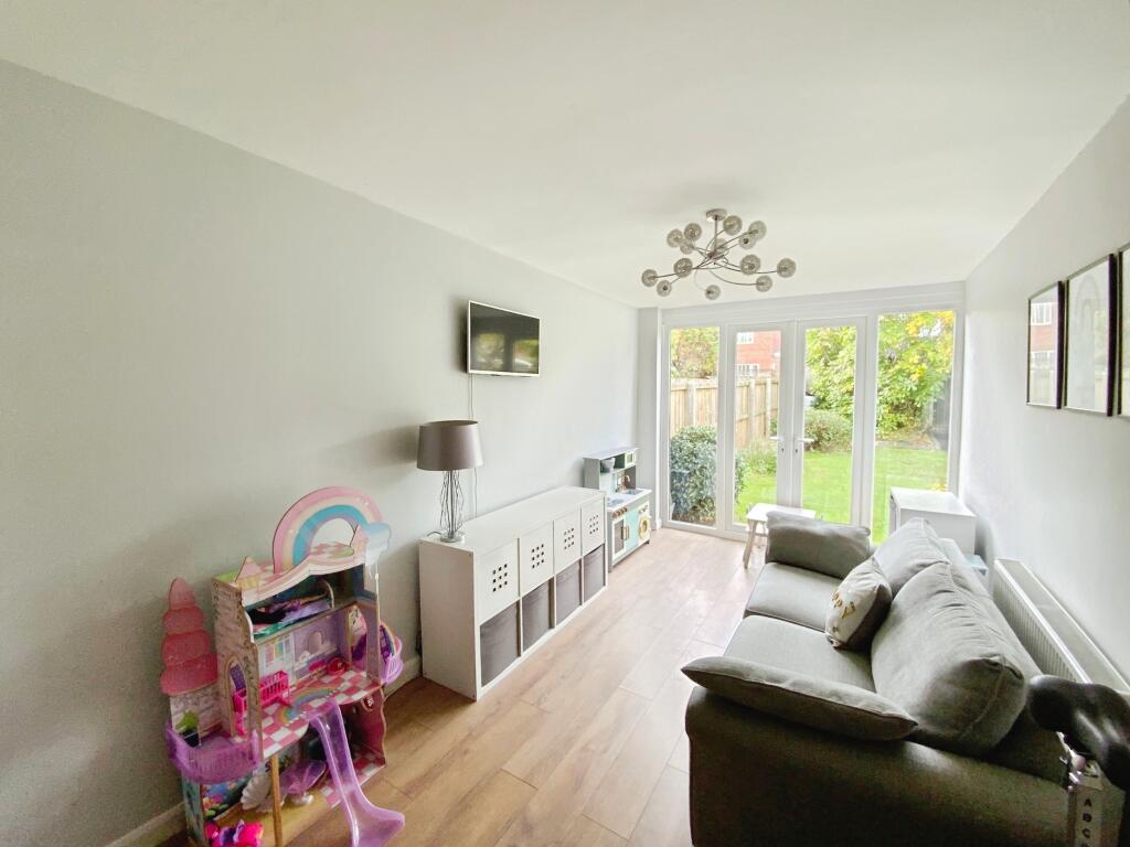 House in Hull - More