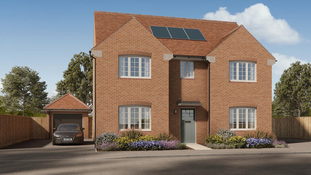 4-bed detached on Stoke Road,
Stoke Orchard,
GL52 7RU
, £650,000