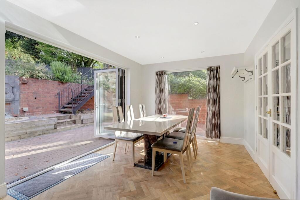 House in Nottingham - View 4