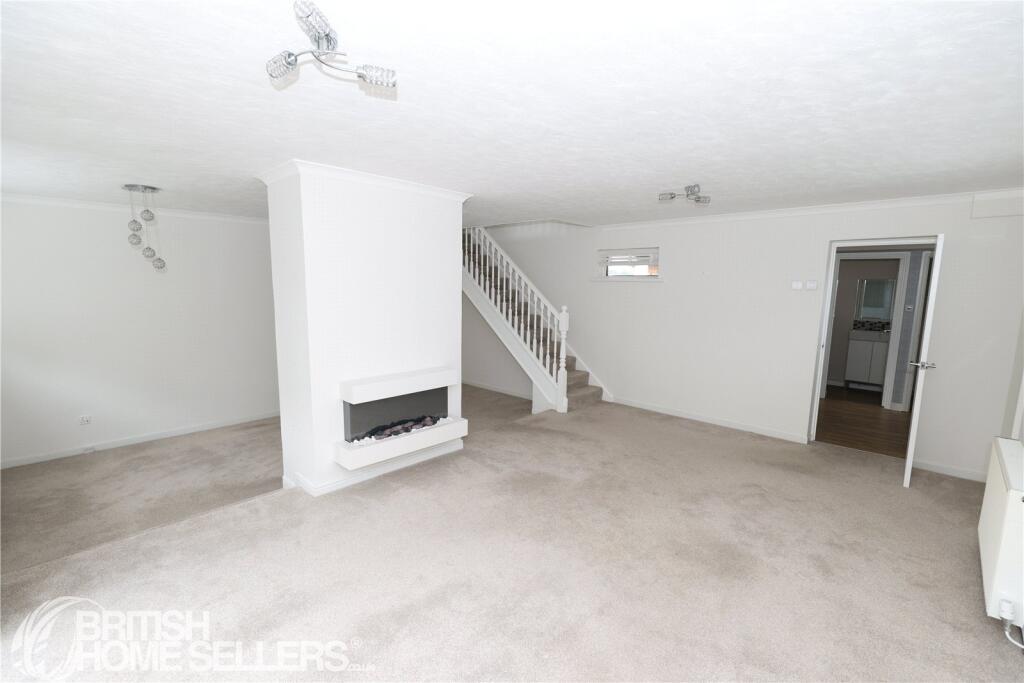 House in Laleston - More