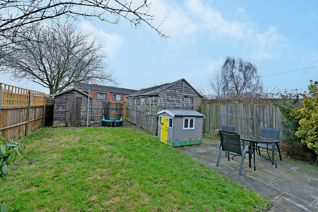 Belle Vue Avenue, Marehay photo 4