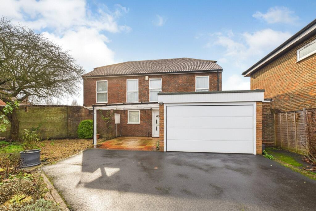 Main image of property: Auckland Close, Maidenhead, Berkshire, SL6
