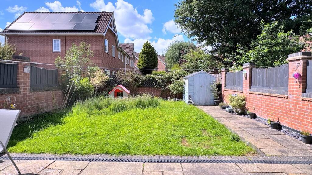 Frampton Gardens, Littleover, Derby photo 4