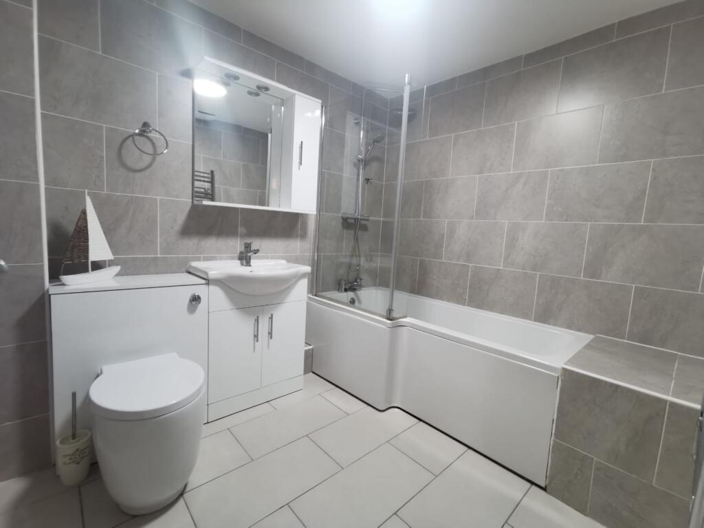 Apartment in Walsall - More