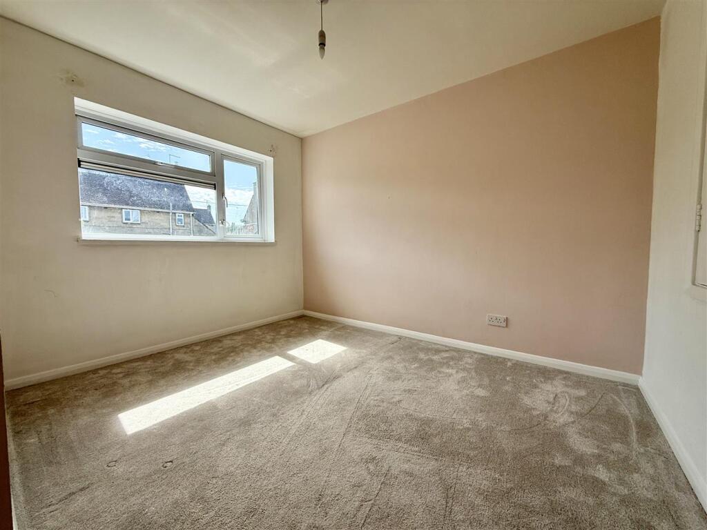 Apartment in Swindon - View 5