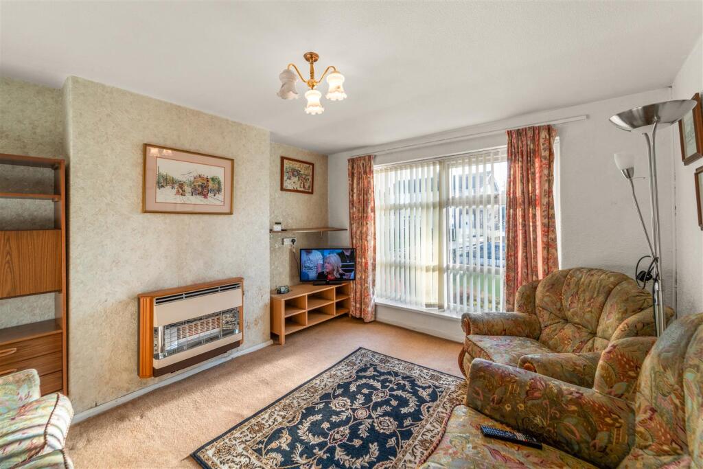 Buttermere Road, Partington, Manchester photo 4