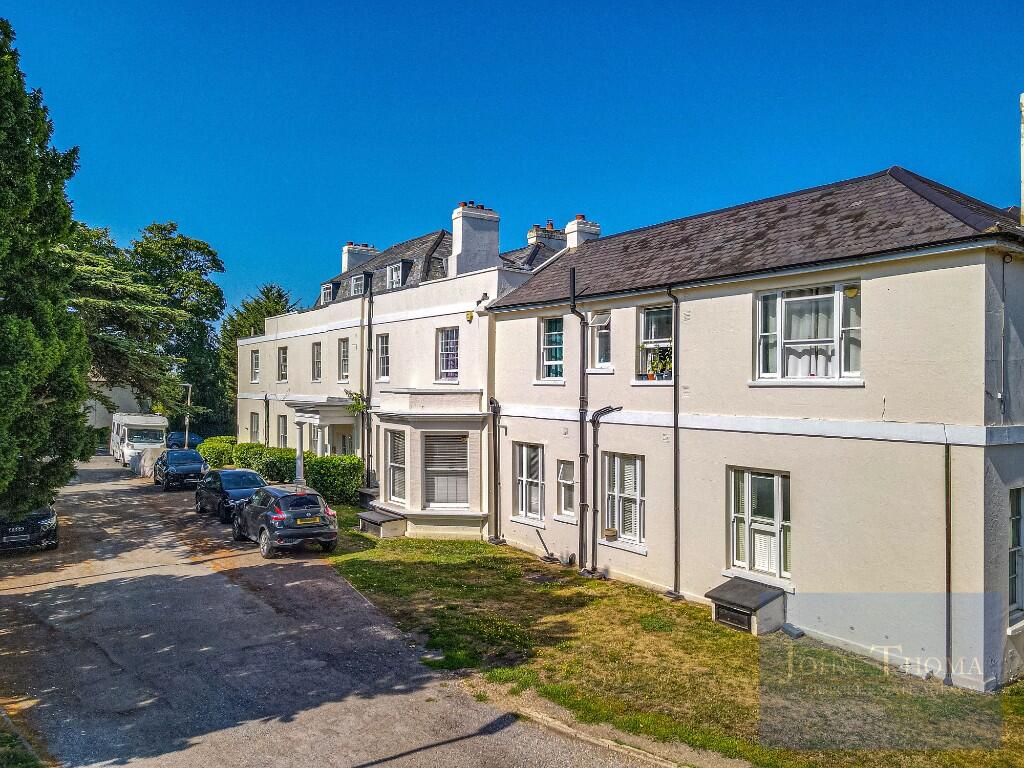 Main image of property: Chigwell Road, Woodford Green, Essex, IG8