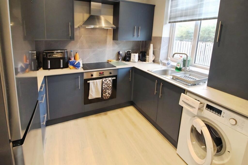 House in Bradford - View 3