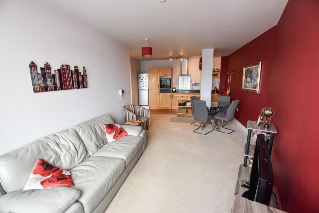 Apartment in Northampton, Semilong - View 4