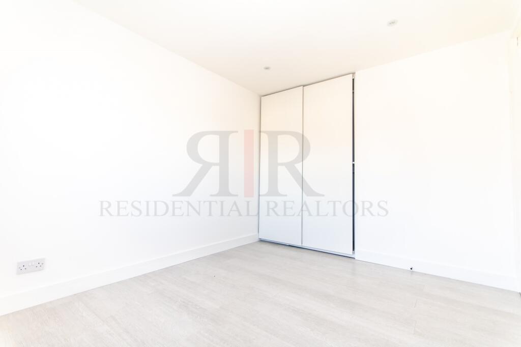 House in London - View 5