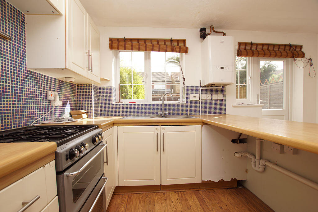 Sunbeam Way, Gosport, PO12 - More