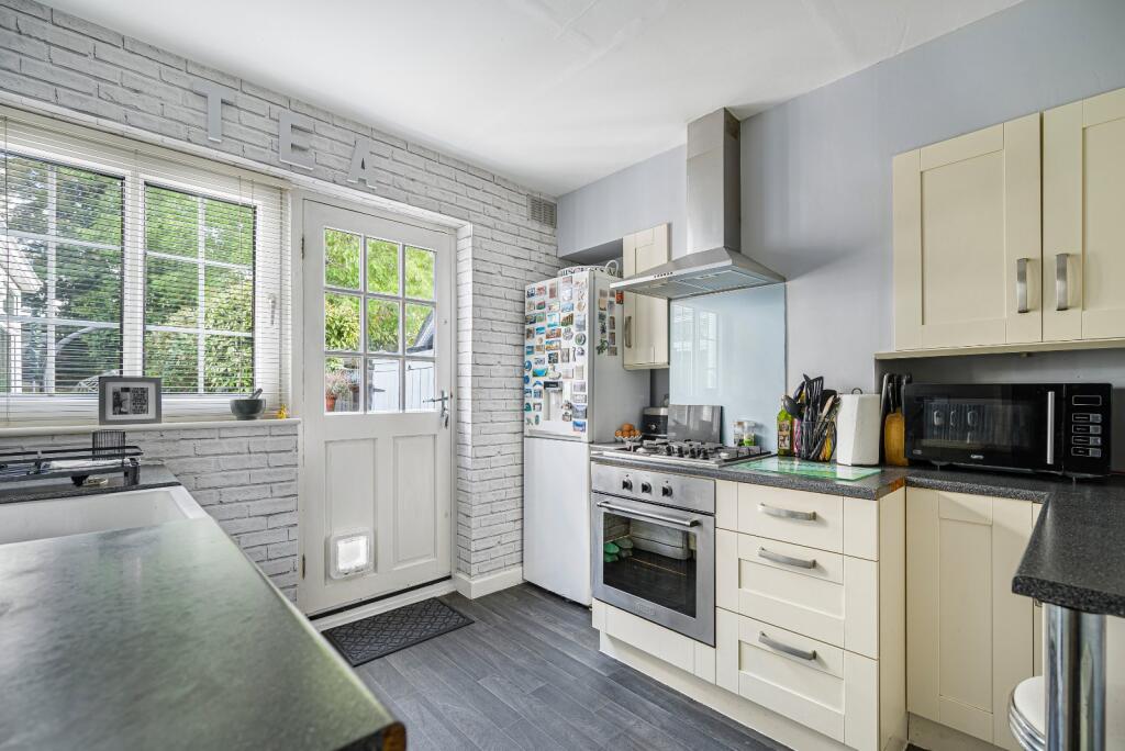 House in London - View 2