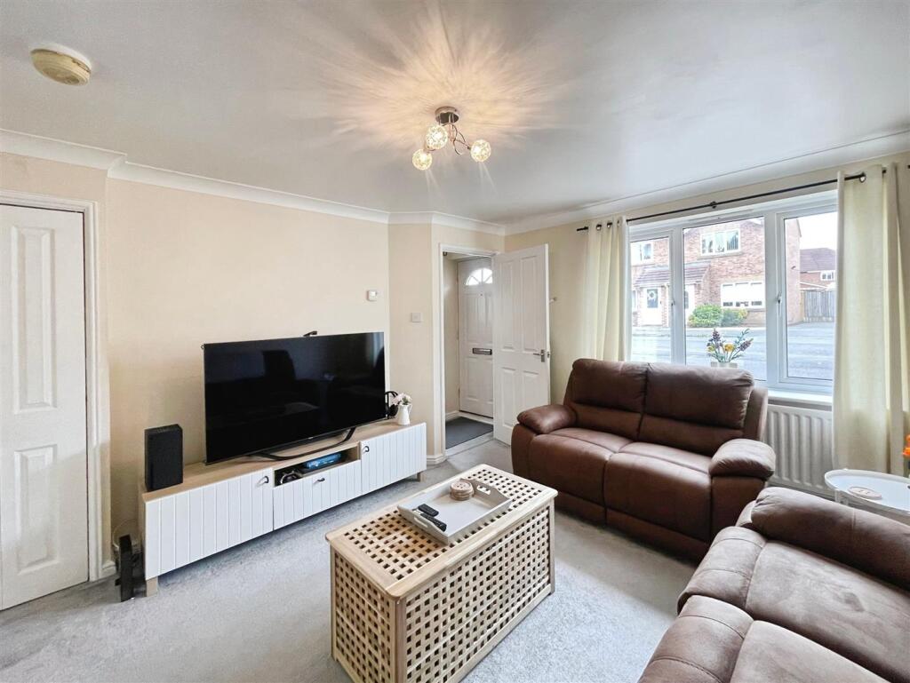 House in Ashfield, Kirkby-in-Ashfield, Sutton-in-Ashfield - View 3